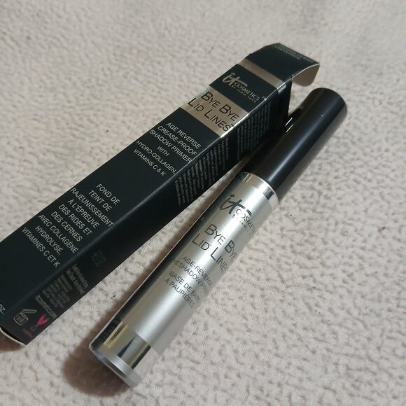 IT Bye Bye Lid Lines Shadow Primer w/hydro collagen translucent universal .19 oz - Picture 2 of 7